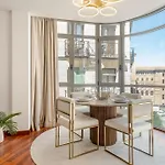 Luxury Apartments In Barrio Palacio